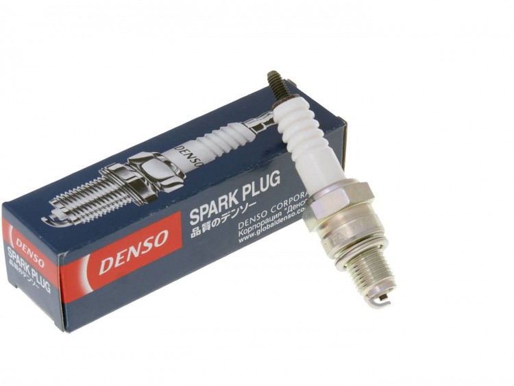 Свеча зажигания Denso U22FSR-U, аналог для NGK C7HSA