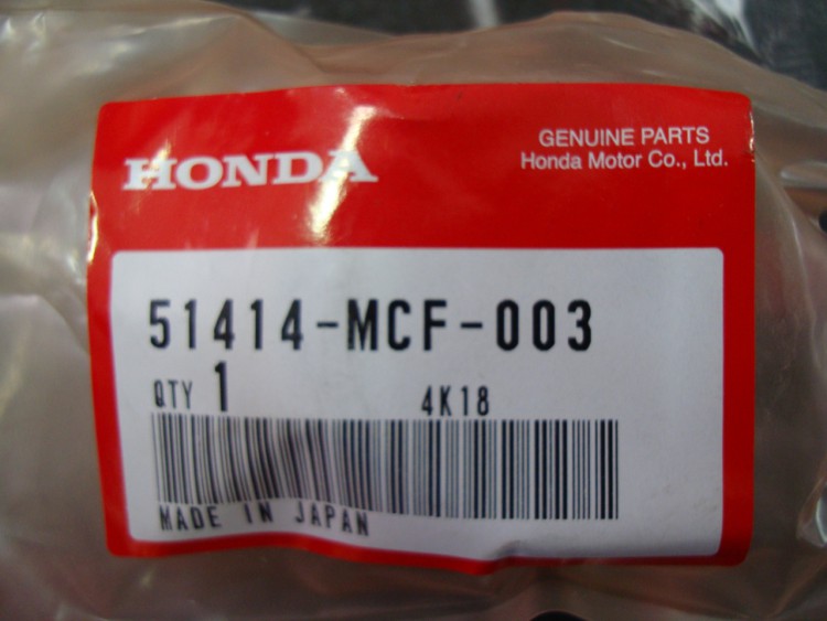 HONDA Направляющая втулка передней вилки 51414-MCF-003